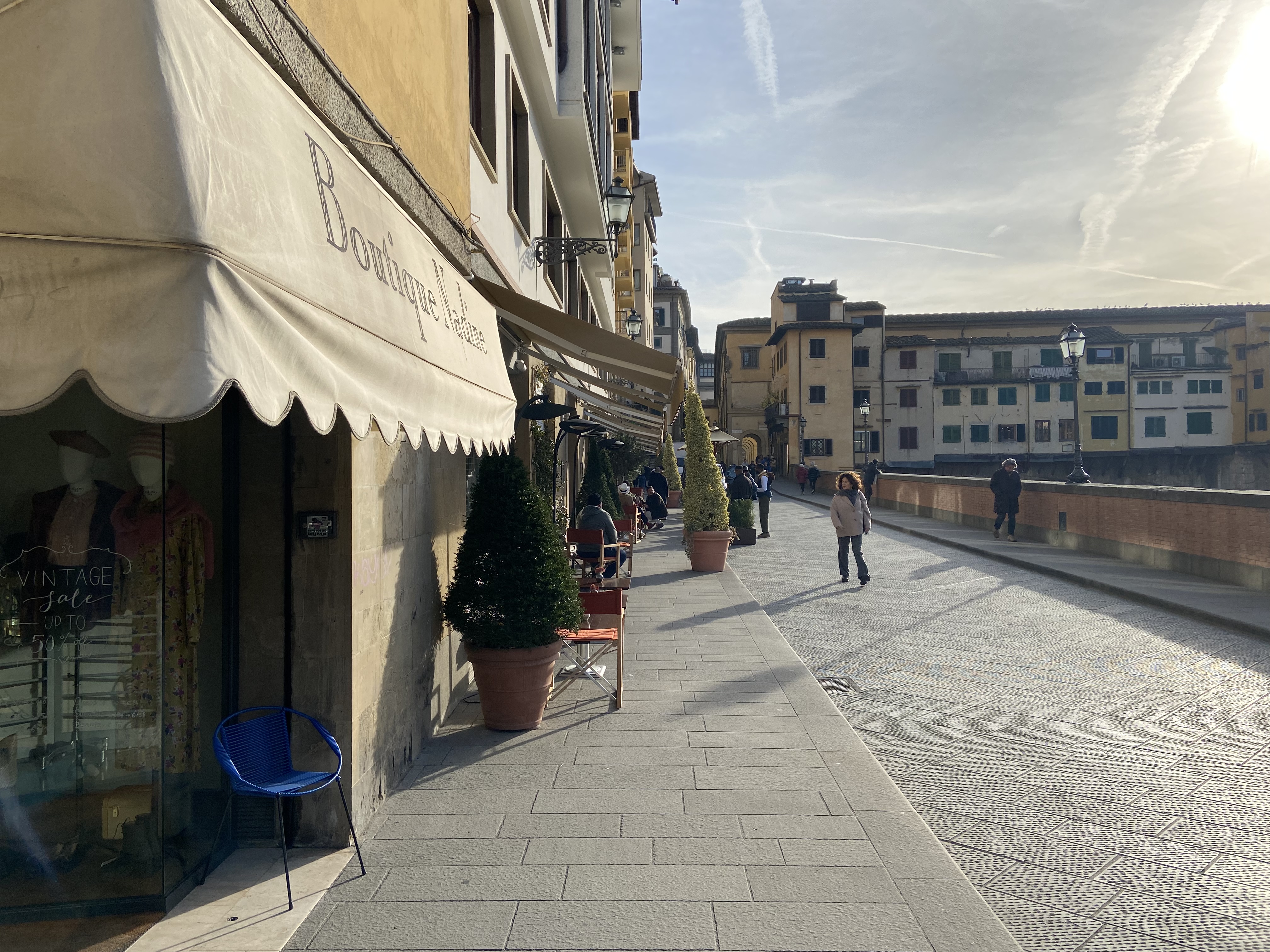 Boutique Nadine on Ponte Vecchion lähellä.